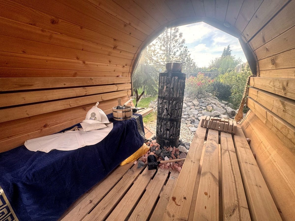 Sudová sauna s výhledem do zahrady